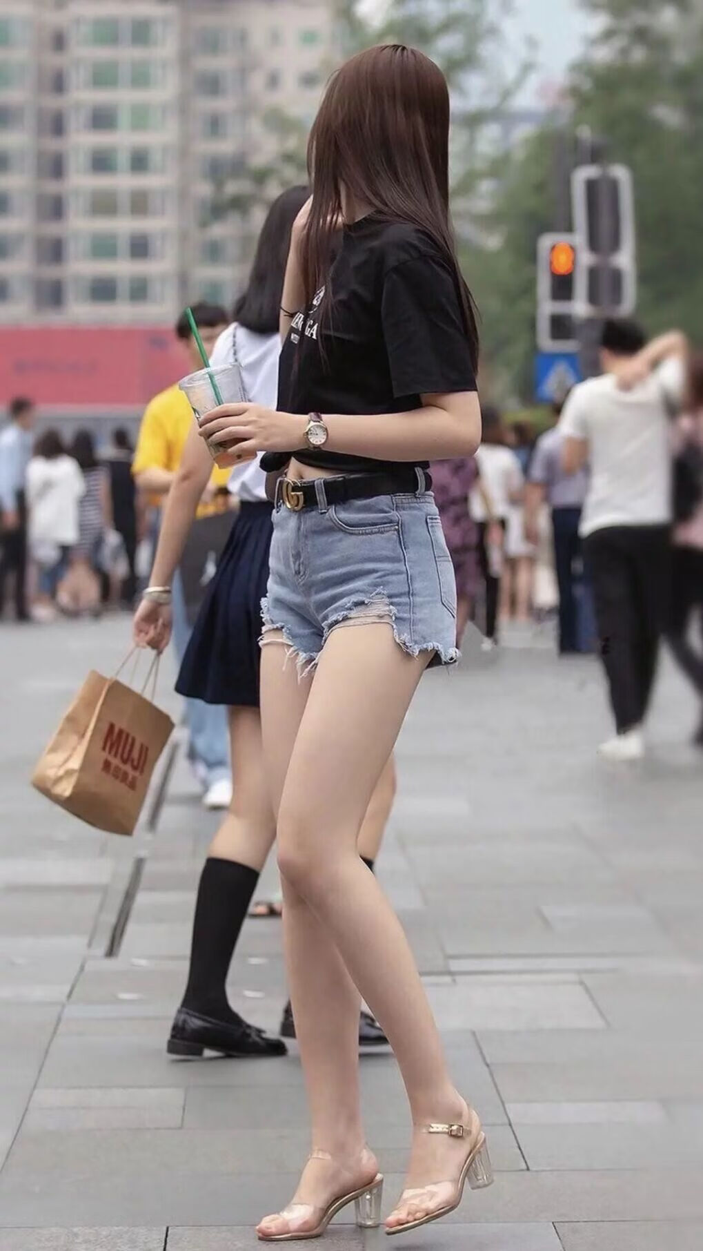 多特蒙德客场惜败，积分榜位置下滑，多特蒙德比赛分析