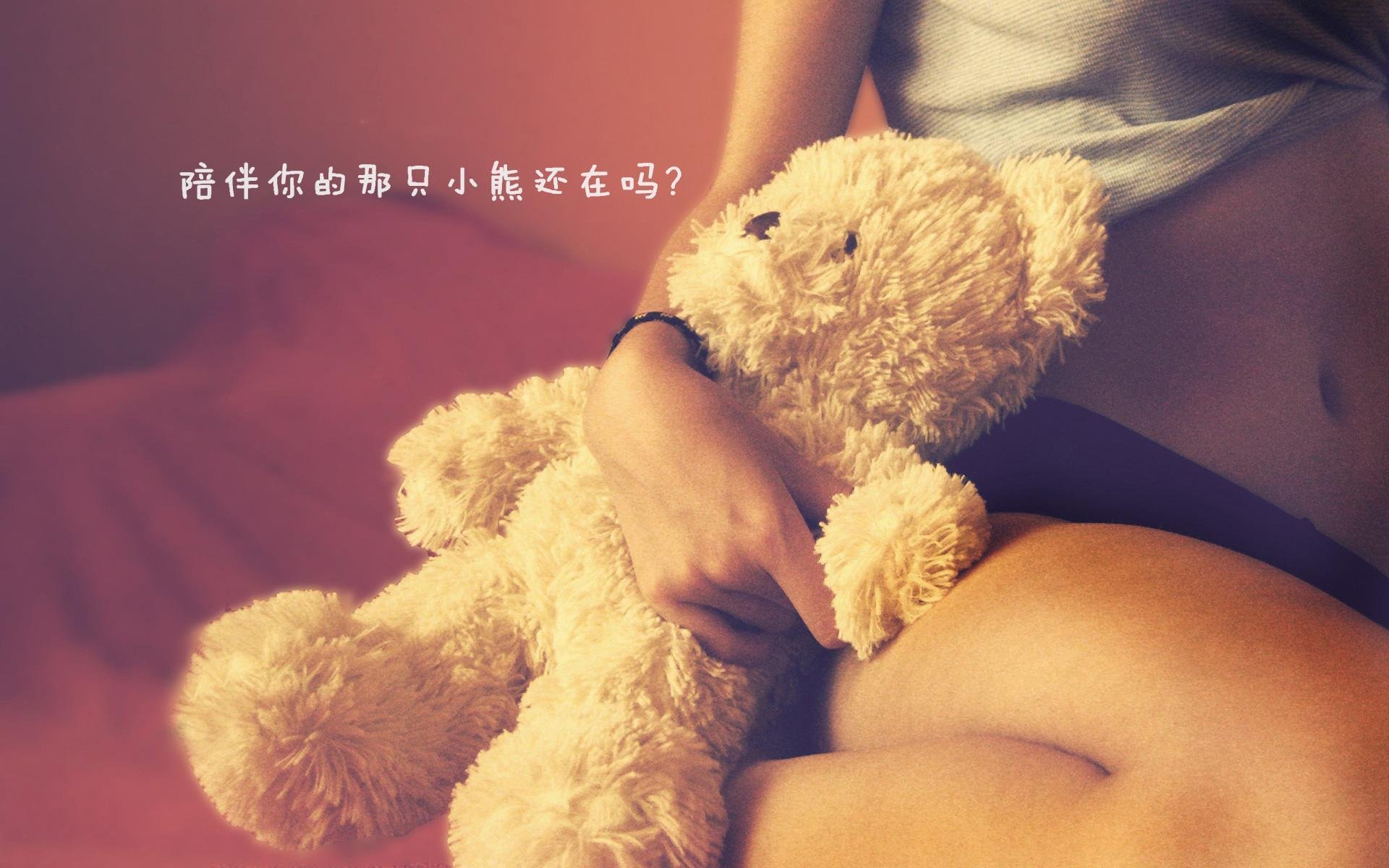 科曼连续进球！拜仁轻松战胜对手，全队士气高涨，科曼在拜仁踢什么位置