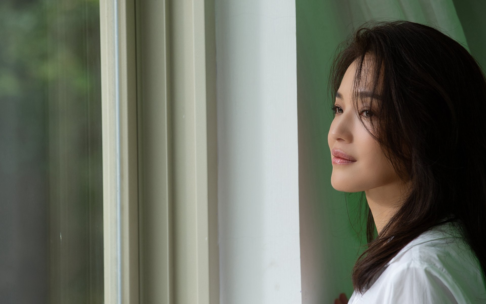 马竞边路传中制造多次威胁,马竞套边后卫