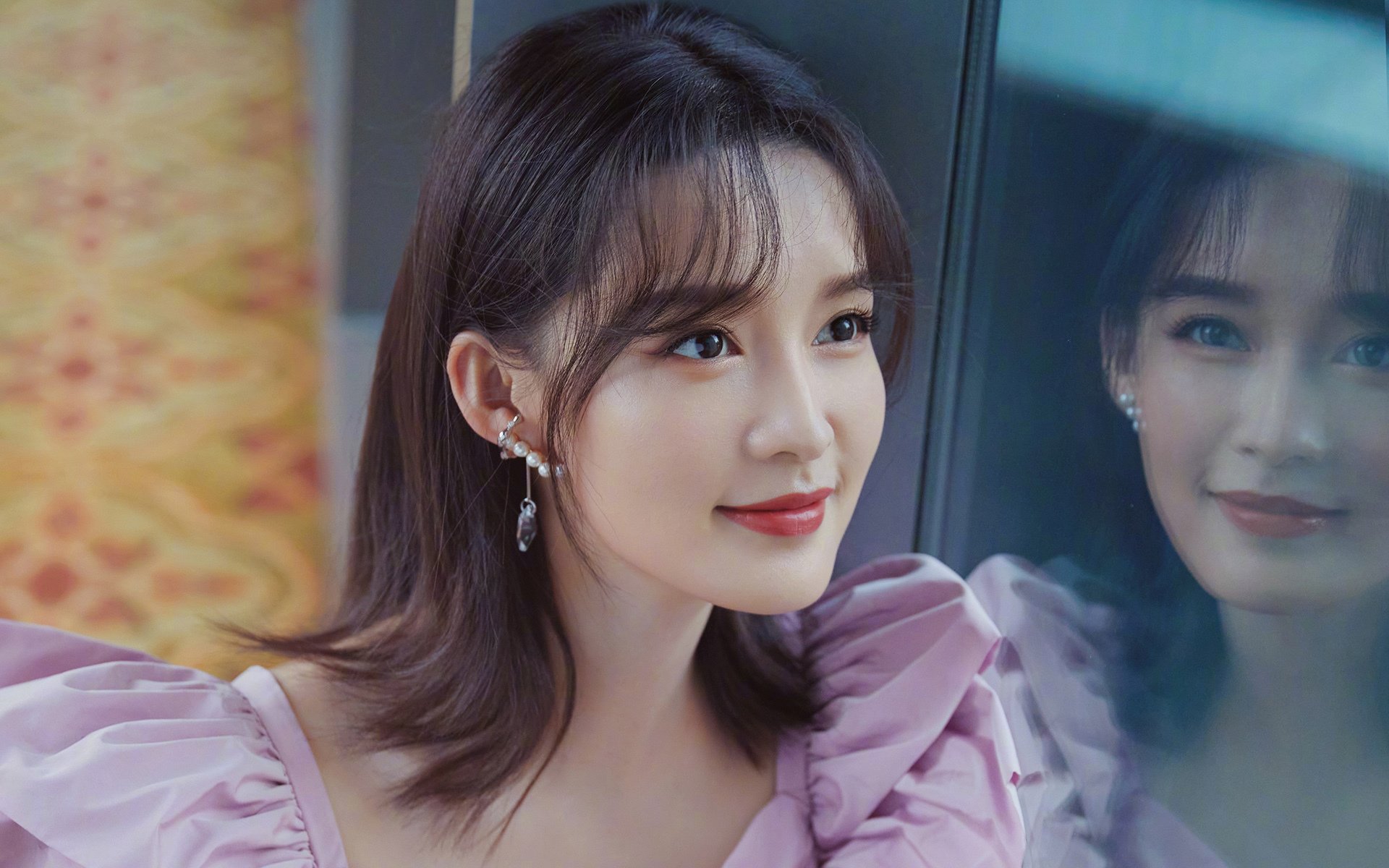 校园足球增加女子球队参与度促进性别平衡发展，开展女子足球比赛的意义