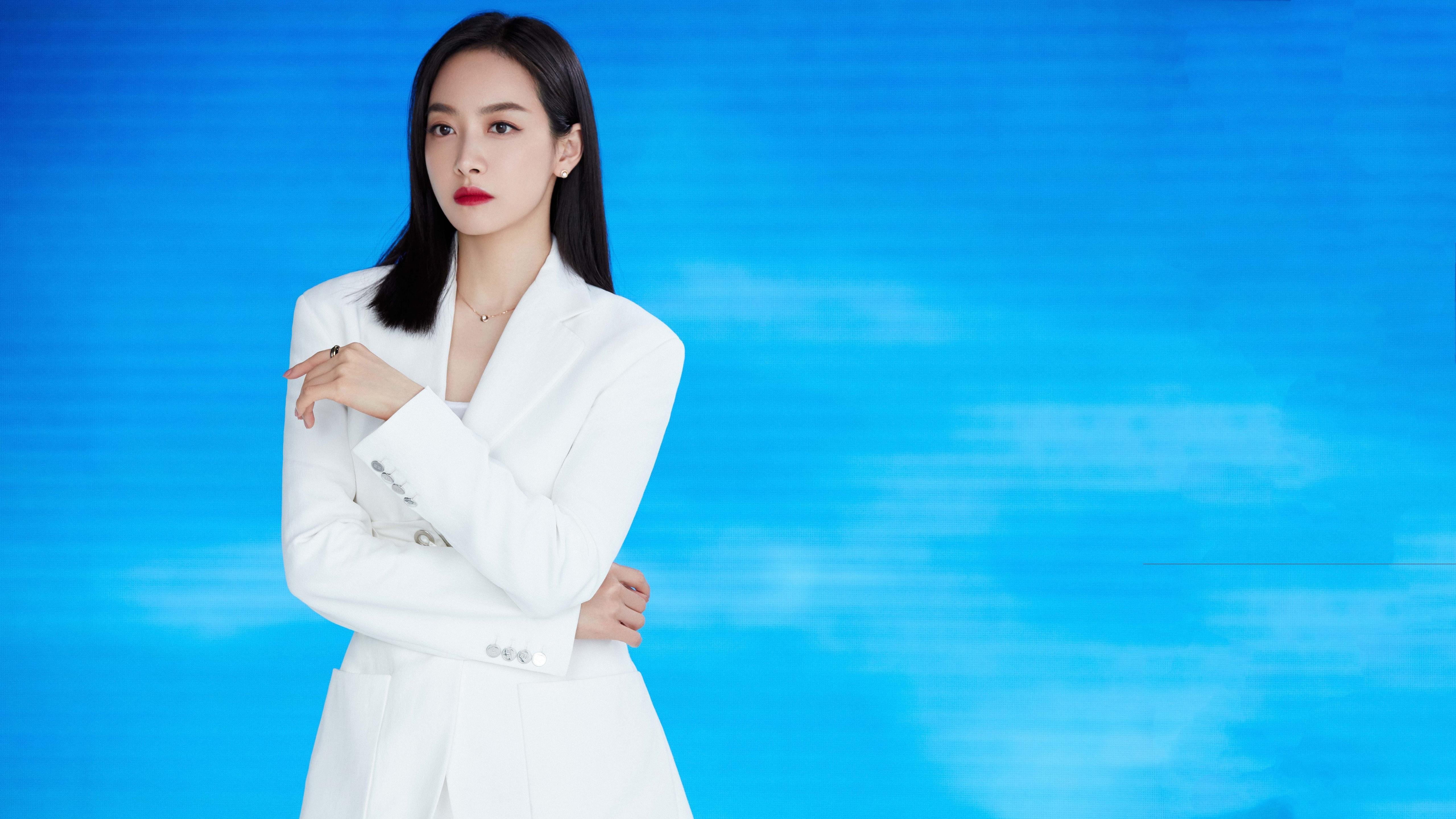 篮网公布新赛季球员宣传照片，篮网新球衣图片